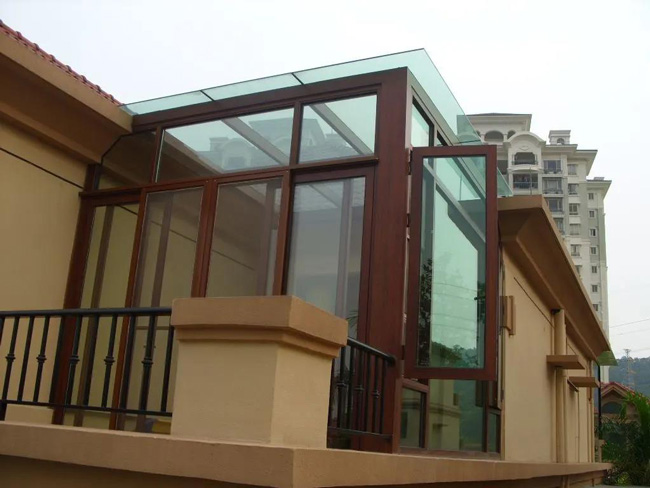 “濕漉漉”的又南回天來(lái)了!雪寶板材“科學(xué)保養(yǎng)”小訣竅也來(lái)了!